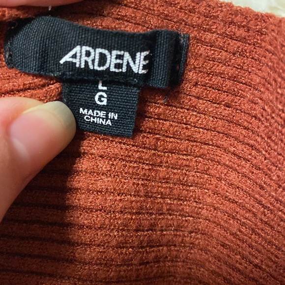 Ardene Rust Off-the-Shoulder Sweater large - Picture 2 of 3